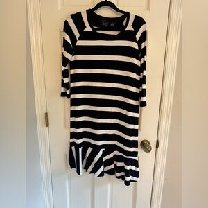 Evereve Press Black and White Striped Dress